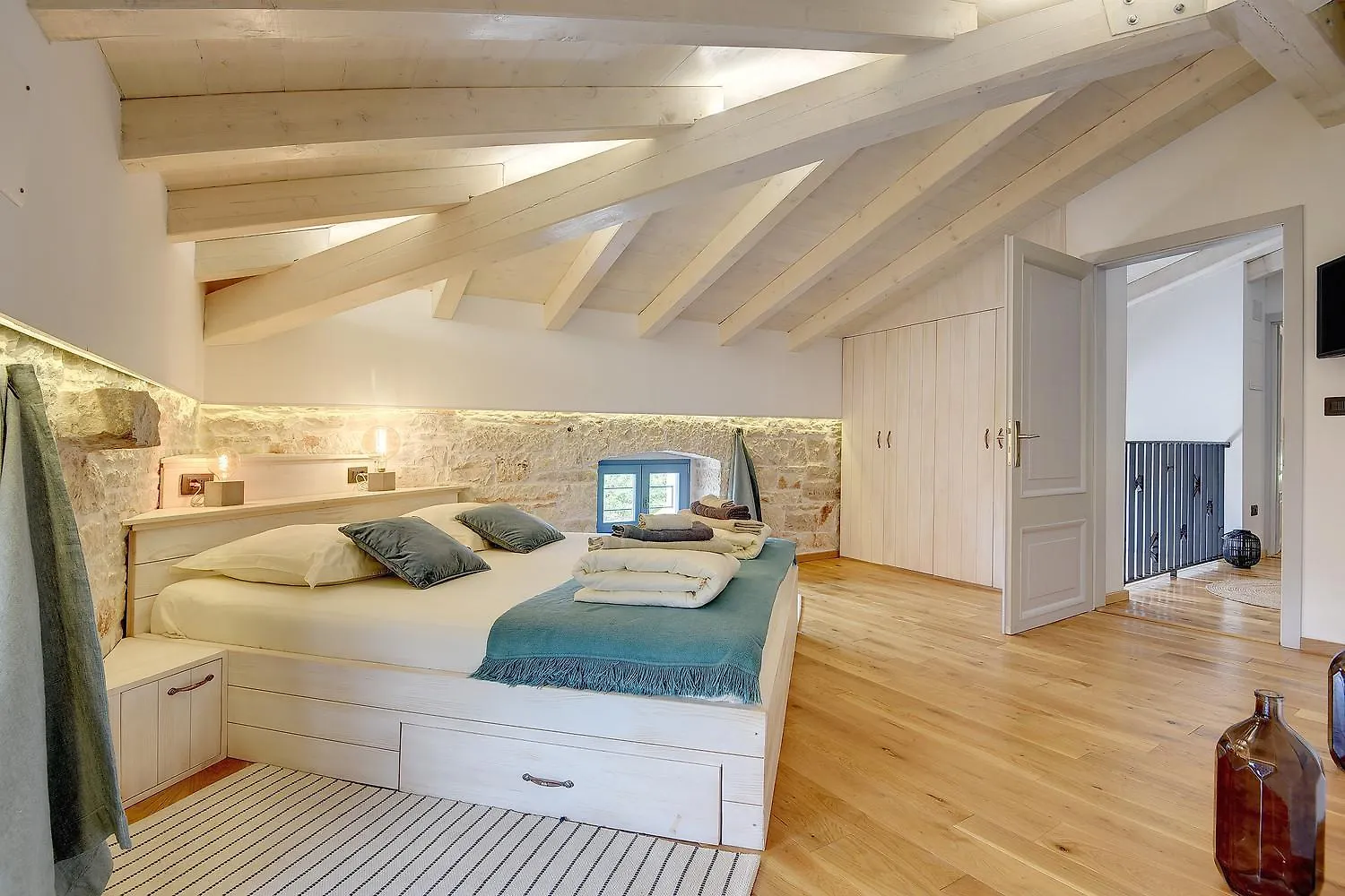 Villa Pi For 8 People In Central Istria With Heated Pool & Large Garden 0*, Tinjan