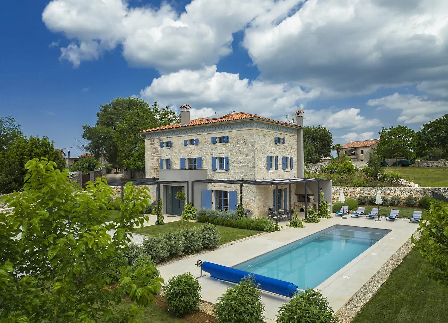 Villa Pi For 8 People In Central Istria With Heated Pool & Large Garden