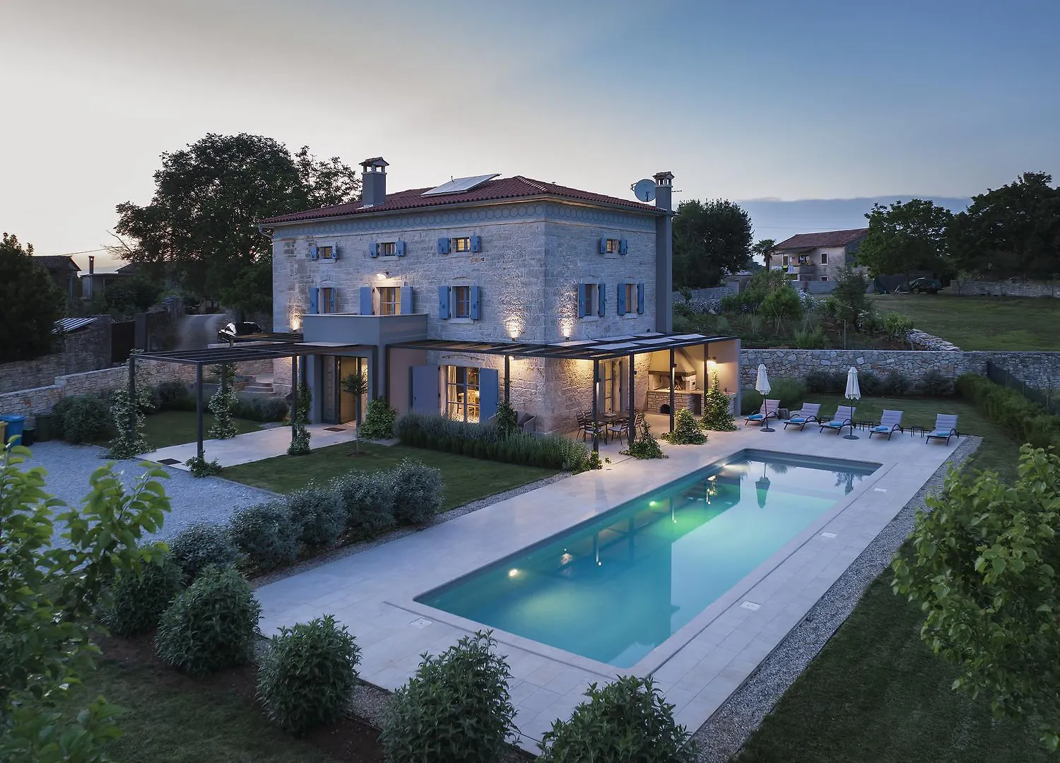 Villa Pi For 8 People In Central Istria With Heated Pool & Large Garden  Tinjan